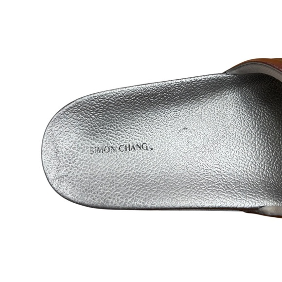 Shiny & Comfy Simon Chang Slip-On Sandals – Metallic Finish - Size 9 - Picture 7 of 8